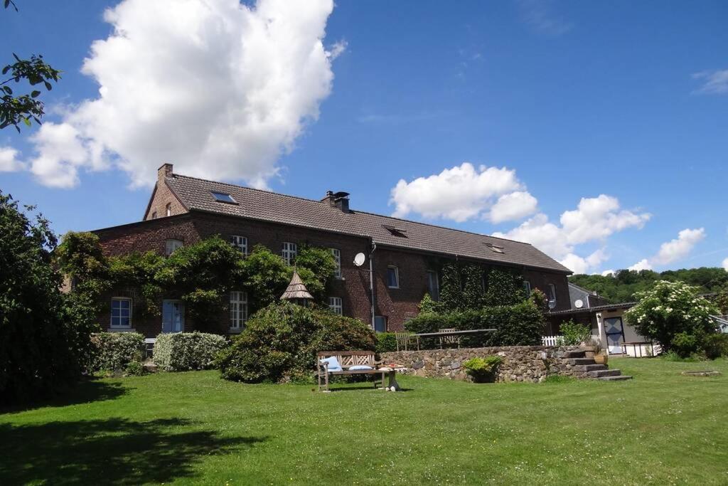 Hoeve Espewey Cottage Hombourg Bagian luar foto